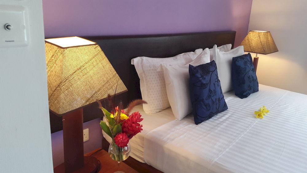 La Modestie Guest House Grand Anse  Bagian luar foto